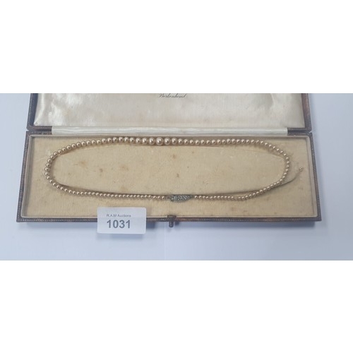 1031 - Boxed 925 silver clasp faux pearl