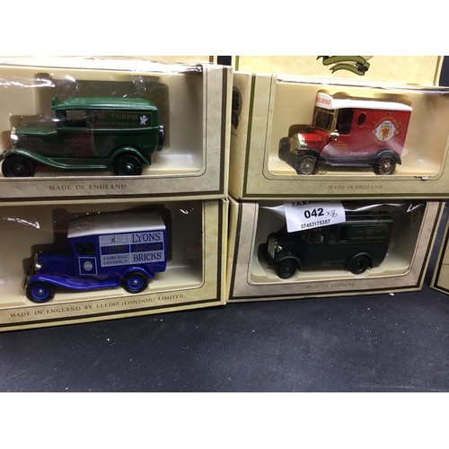 42 - Collectible Boxed Cars x8