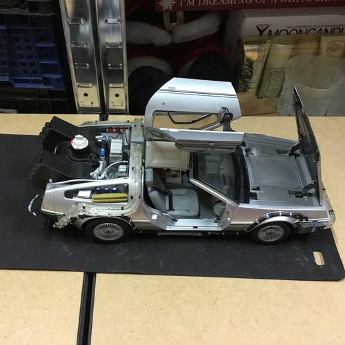 327 - Vintage Back To The Future Delorean Car 13