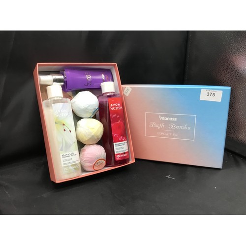 375 - Ladies Bath Bomb and Shower Gel Gift Set