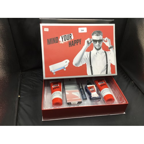 394 - Men’s Large Gift Set to Include 100ml Aftershave and Shower Gel