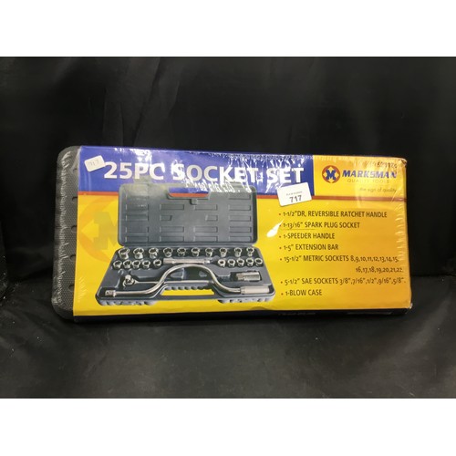 717 - 25 Piece Socket Set