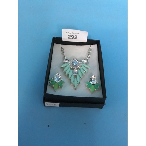 292 - Art Deco Style Costume Jewelry Set - Necklace and Earrings