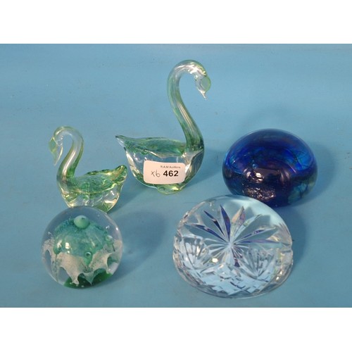 462 - 2 Animal Paperweights and 4 Others