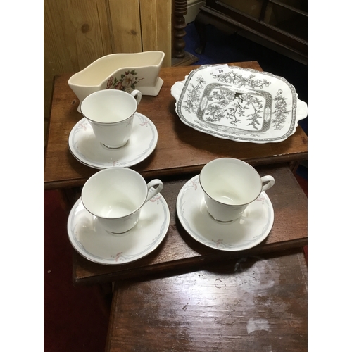 80 - Coalport Plate, Coronation Cups and Saucers x3 and a Posy Vase