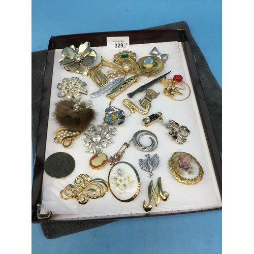 329 - Tray of Fashion and Vintage Brooches x28