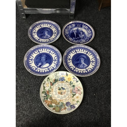 239 - Group of 5 Boxed Wedgewood Plates