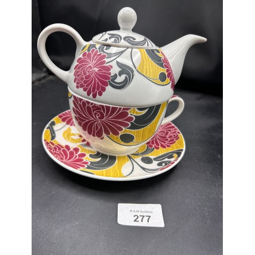 277 - Tea For One - Tea Pot, Cup and Saucer