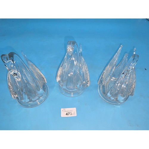 473 - Three Italian Clear Glass Swans