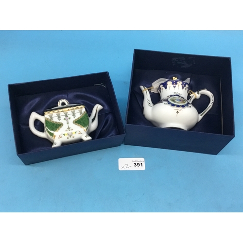 391 - Regal Miniature Tea Pots x2