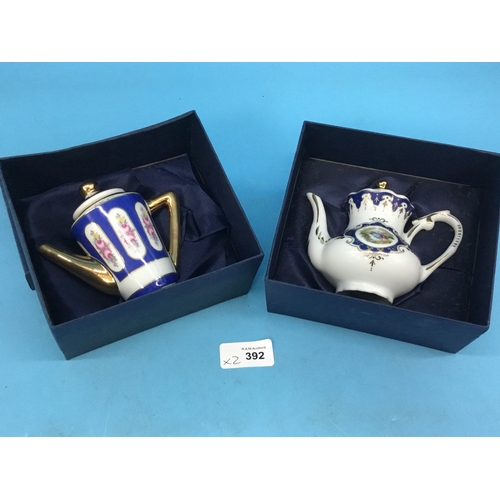 392 - Regal Miniature Tea Pots x2