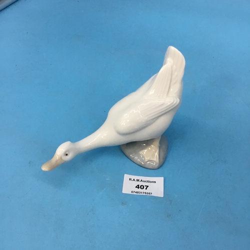 407 - NAO goose head stooped 6”