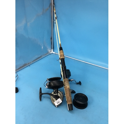 456 - Fishing rod +2 reels one surf cast intrepid + intrepid + spare spool