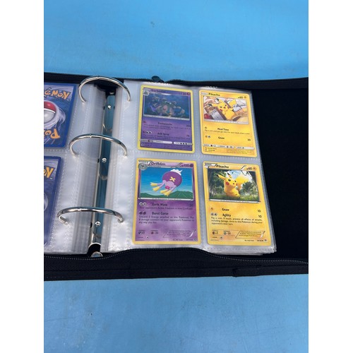 475 - Folder full of Pokémon cards shinny + others not checked