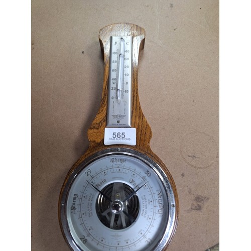 565 - Barometer vintage