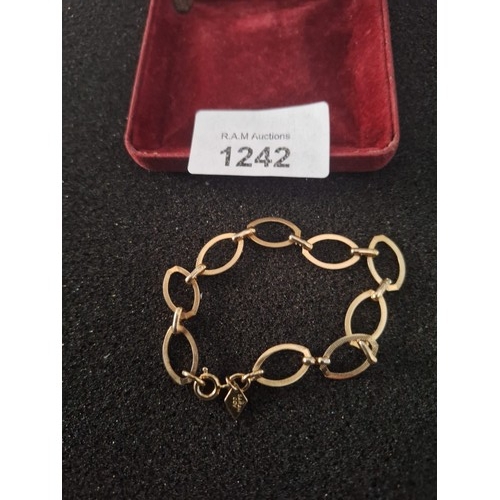 1242 - Boxed Sarah Cov Bracelet With Marks