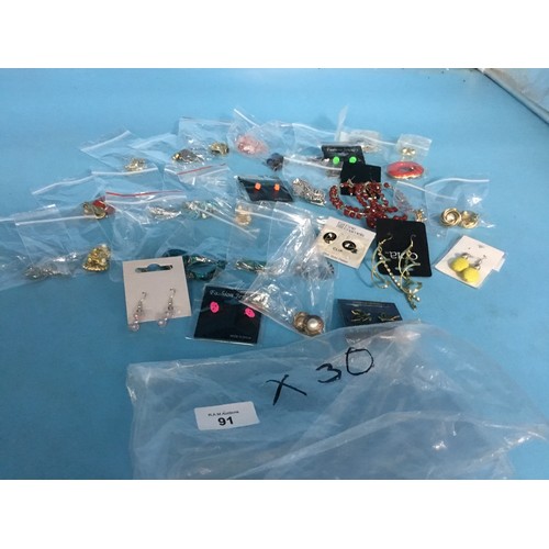 91 - Fashion and Vintage Individually Bagged Earrings x30