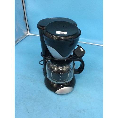 1252 - Coffee Machine In Great Condition Working Order