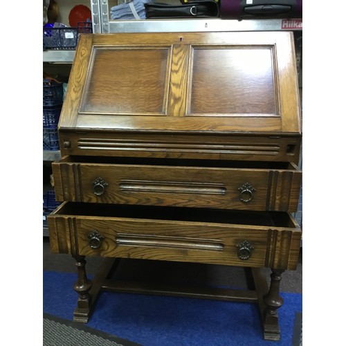 462 - Vintage Oak Bureau With Super Interior