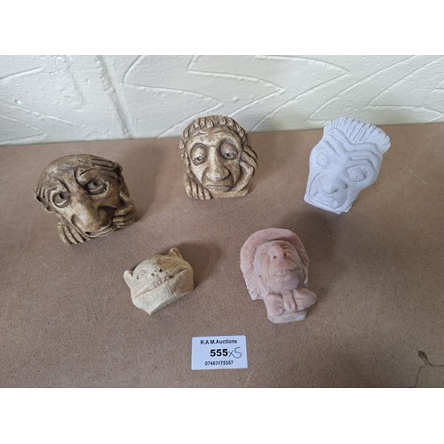 555 - Oxford Busts x3