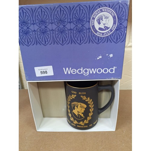 598 - Boxed Wedgewood Black Jasper Wedding Mug