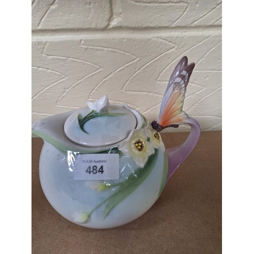 484 - Franz Butterfly Teapot 8