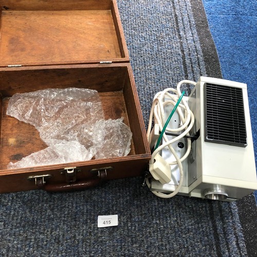 415 - Vintage Aldis Rank Slide Projector In The Case