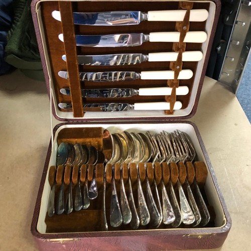 412 - Vintage Cased Set Of Knives, Forks, Spoons and Tea Spoons (Old Set)