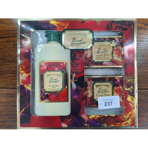 237 - Bayliss and Harding Gift Set