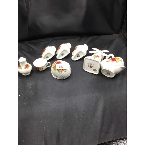 297 - Country roses various ceramics x8 inc windmill swans x 4 snail cue + salt