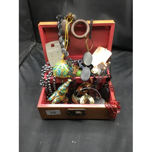 316 - Jewellery musical box + all contents