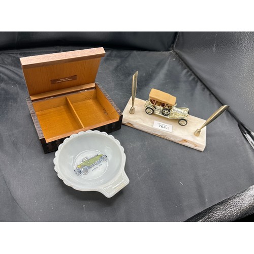 764 - Vintage car pen stand + vintage car box + car dish