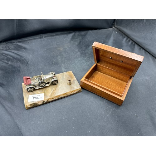 766 - Vintage car pen stand + vintage car box