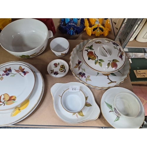 232 - Royal Worcester Evesham Ware x20 To Include Servers Etc