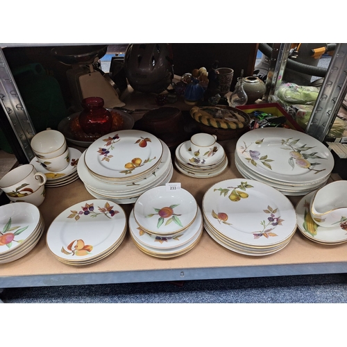 233 - Royal Worcester Evesham Ware x50 To Include Dishes, Plates Etc