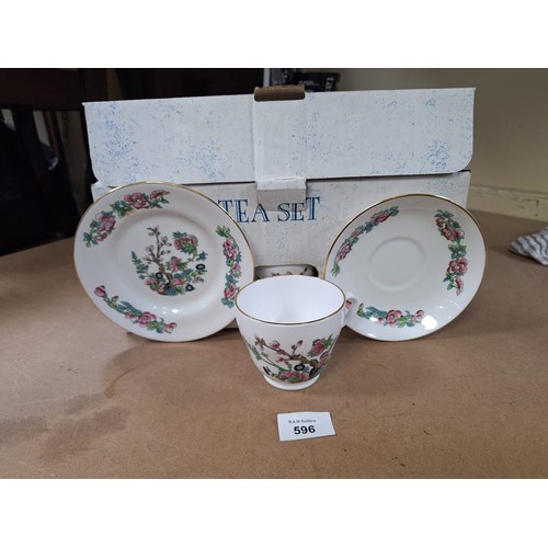 596 - Boxed new retro tea set x 18 pieces 6cups 6 saucers 6 plates