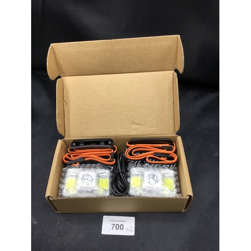 700 - Box of 2 LED headlamps