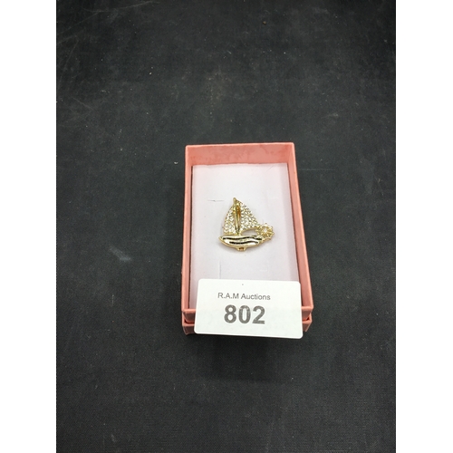 802 - Ladies sailing brooch