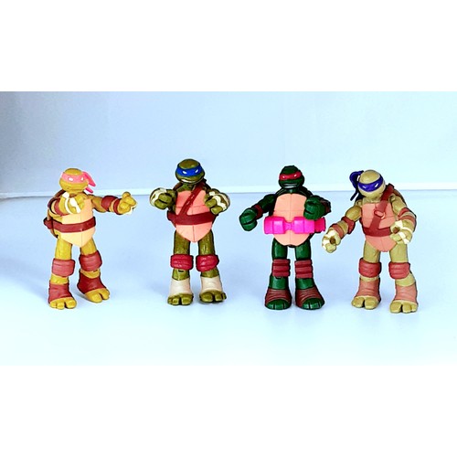 906 - Set of 4 Teenage Mutant Ninja Turtles