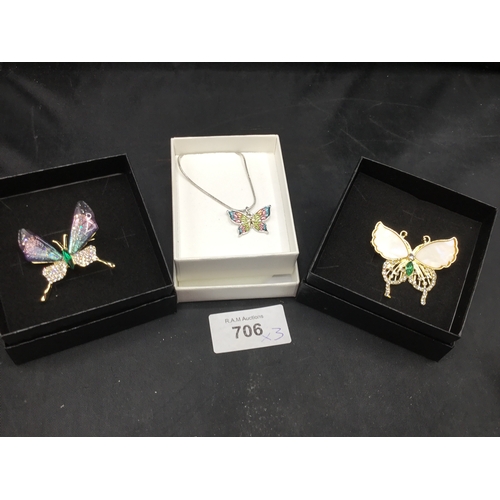 706 - Ladies butterfly necklace + 2 butterfly brooches