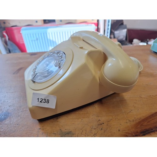 1238 - Vintage Phone