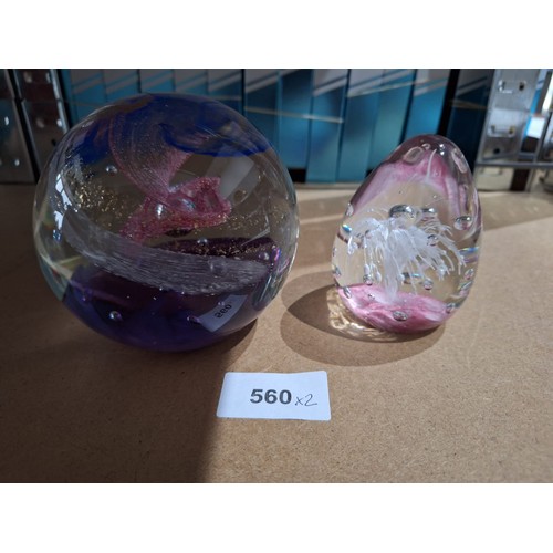 Lot 560       