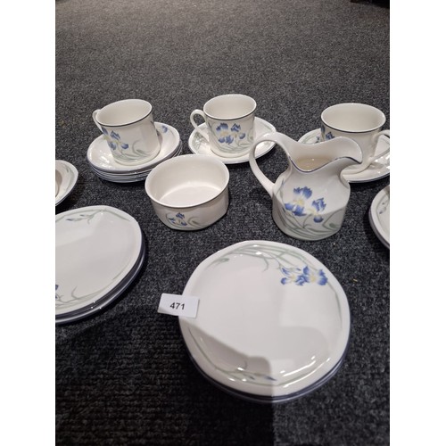 471 - Part Royal Doulton Tea Set x26 Pieces “Minerva”