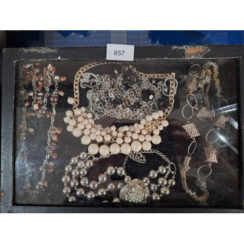 857 - Tray of F+V jewellery