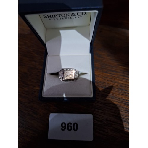 960 - Vintage Retro Gold On Silver Ring In a Box