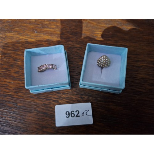 962 - Boxed 925 Silver Belly Button Bars x2