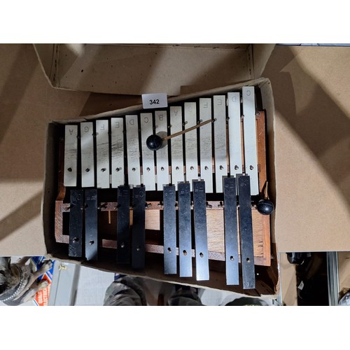 342 - Boxed Vintage Glockenspiel Style Instrument