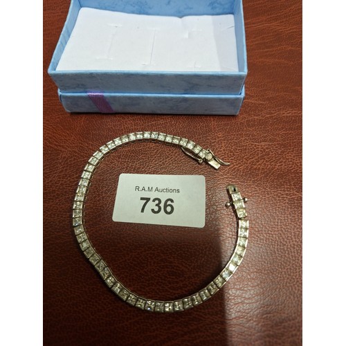 736 - 925 stoned bracelet