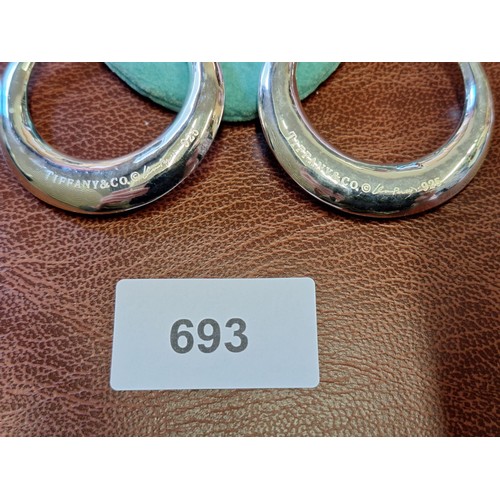 Lot 693       