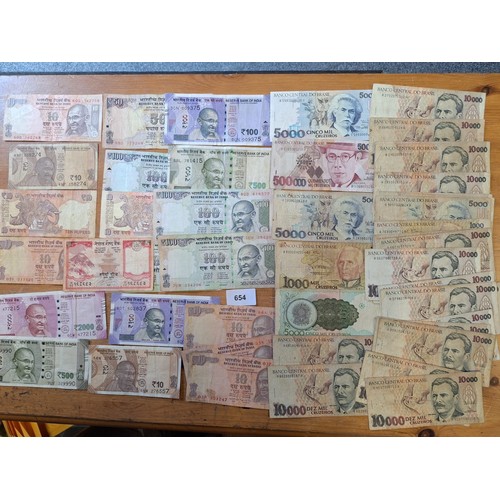 654 - Bank notes various x50+
Brazil + India